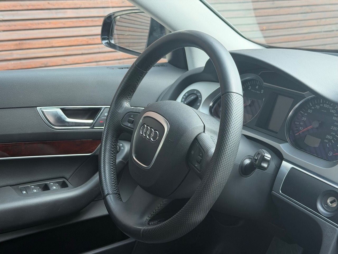 Audi A6 Avant 3.2 FSI quattro - Foto 14