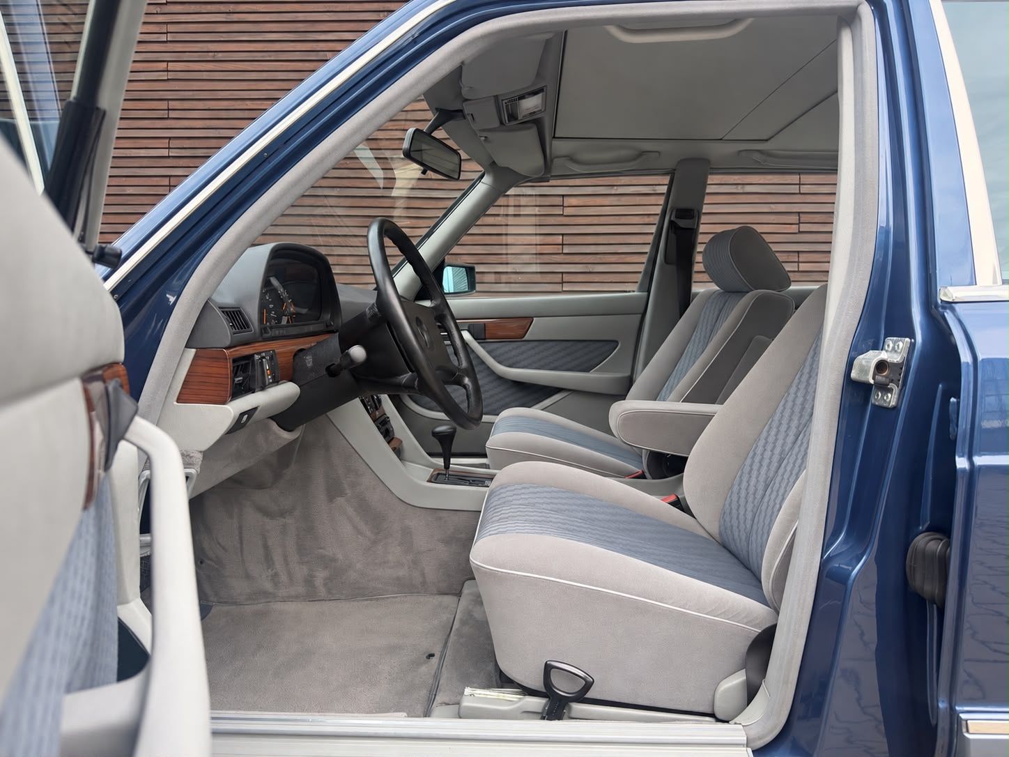 Mercedes-Benz 300 SE W126 - Foto 5