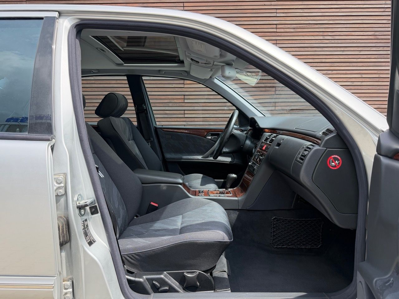 Mercedes-Benz E 220 CDI Avantgarde - Foto 13