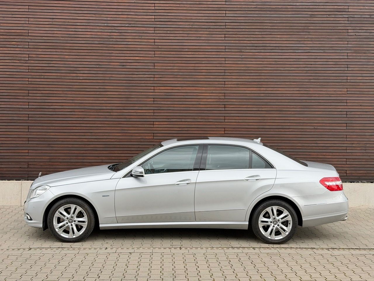 Mercedes-Benz E 350 Limousine