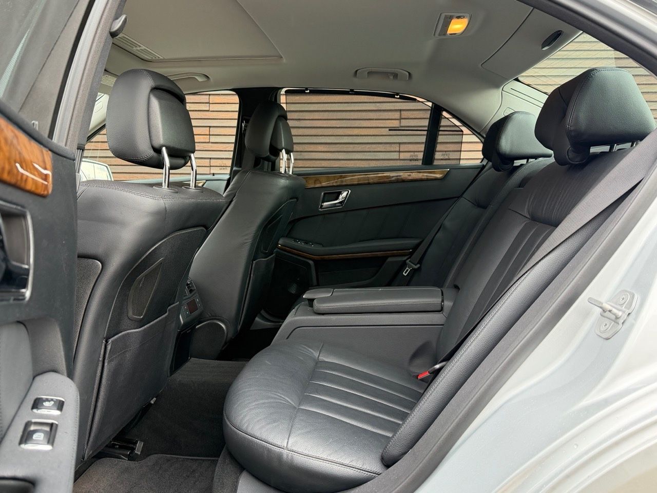 Mercedes-Benz E 350 Limousine - Foto 8