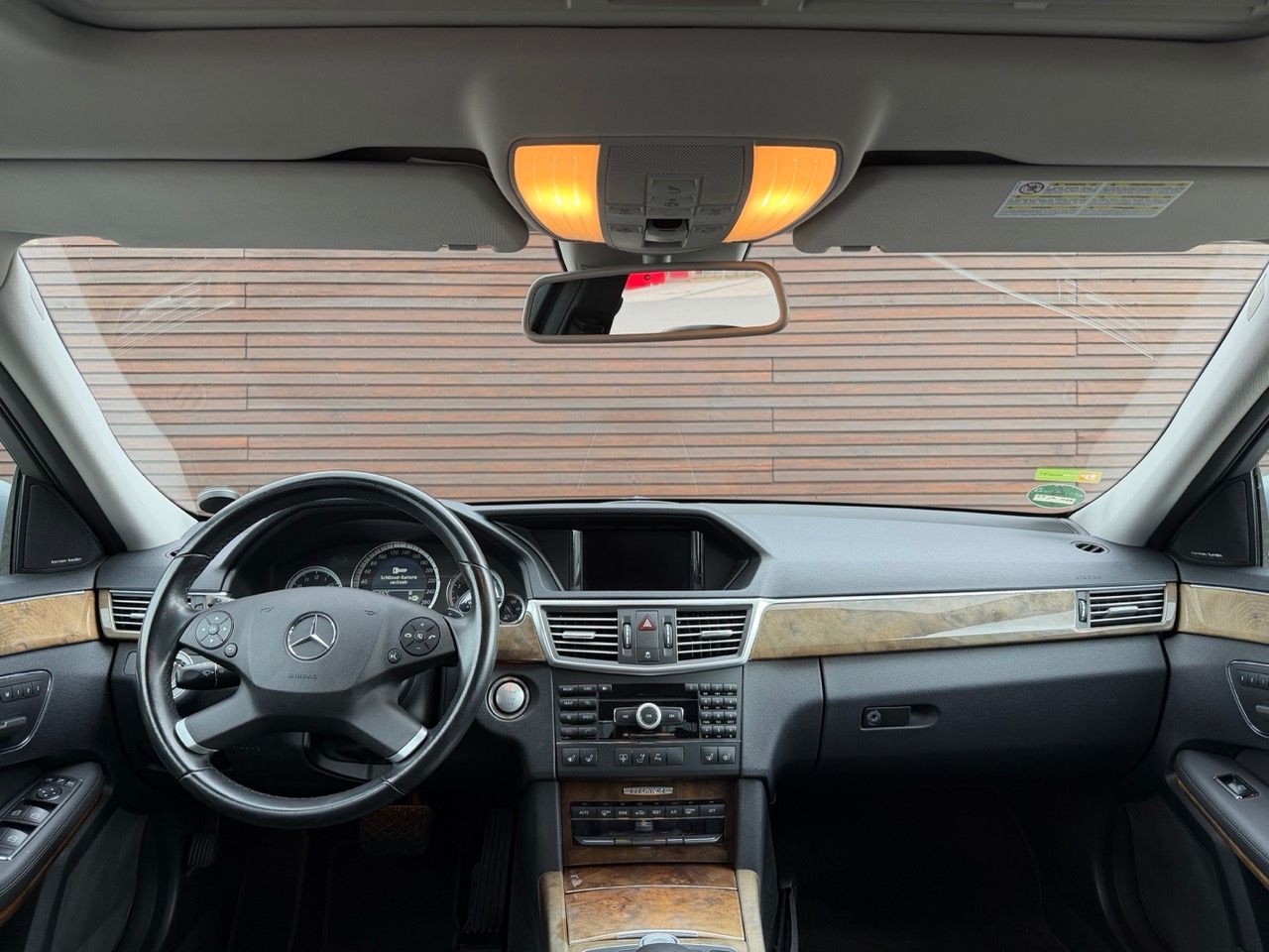 Mercedes-Benz E 350 Limousine - Foto 16